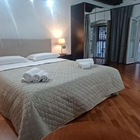 Apartamento Residenza Nunziatella Nápoles Exterior foto