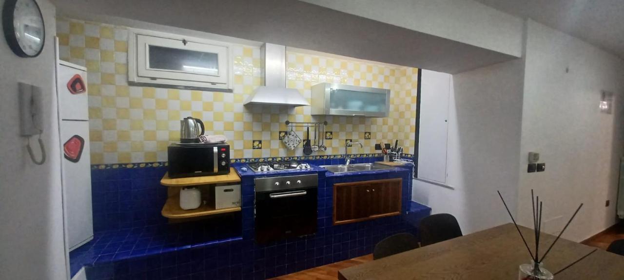 Apartamento Residenza Nunziatella Nápoles Exterior foto