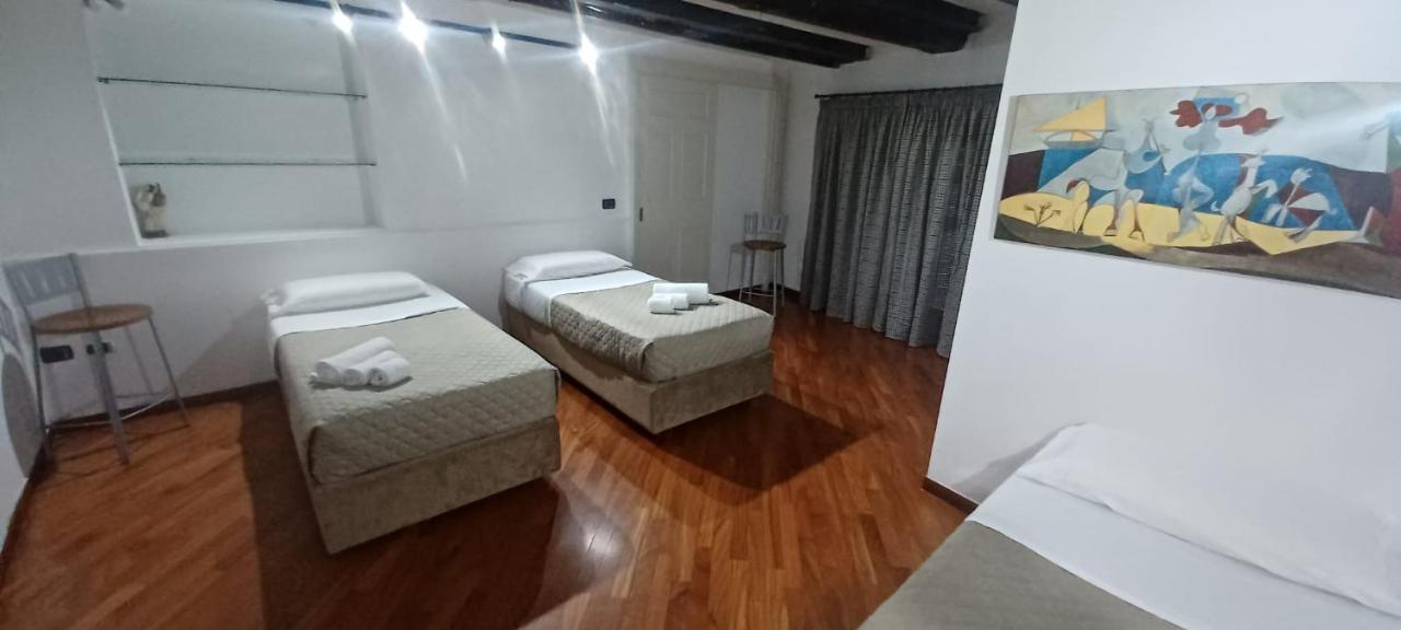 Apartamento Residenza Nunziatella Nápoles Exterior foto