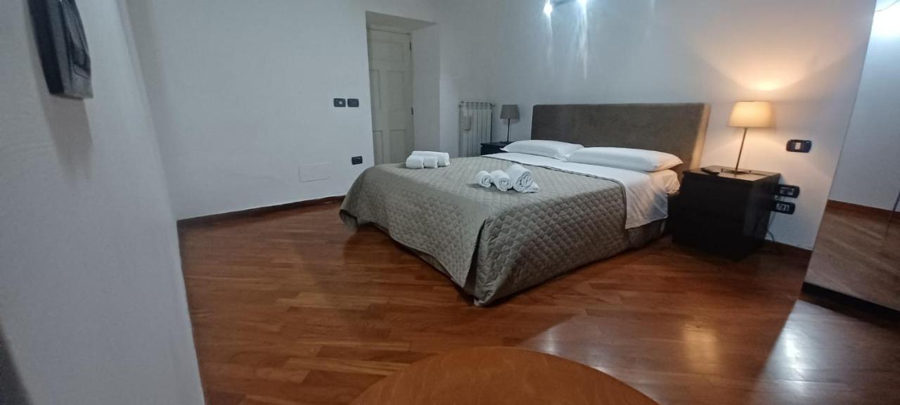 Apartamento Residenza Nunziatella Nápoles Exterior foto