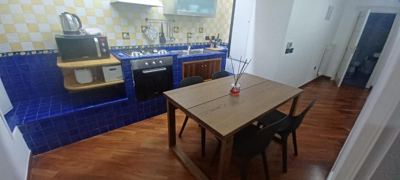 Apartamento Residenza Nunziatella Nápoles Exterior foto